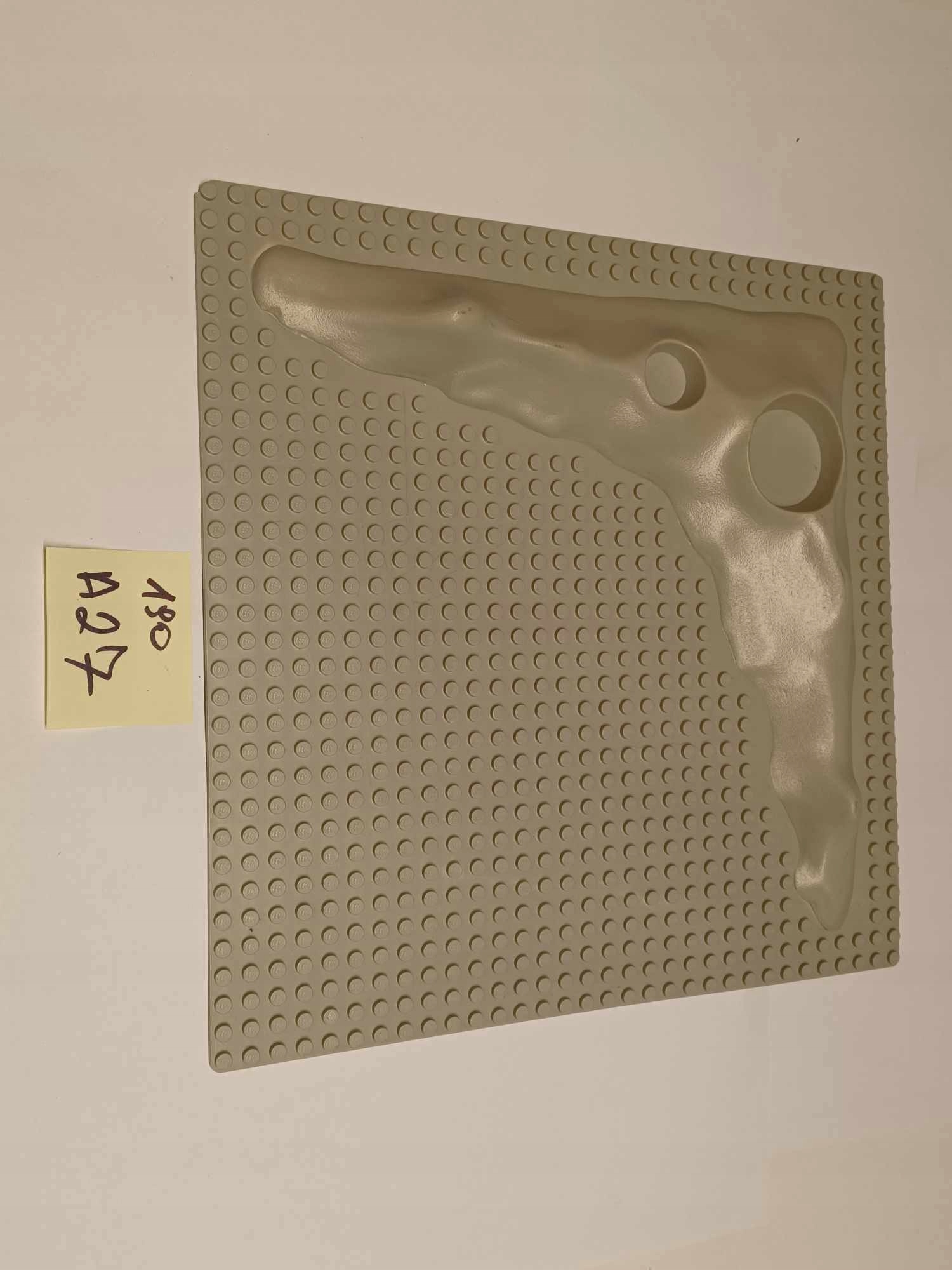 190A27. LEGO płyta konstrukcyjna cieńka 32x32 cieńka USZKODZONA 3D 3947 5 0651f2abd7ec985266280f6d389b8384