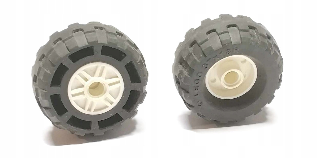 H5 Lego Technic Koło (opona + felga) 37x18R 55981 biały 2 0b3da9adf672e65a0223d6b5ca4fbcee