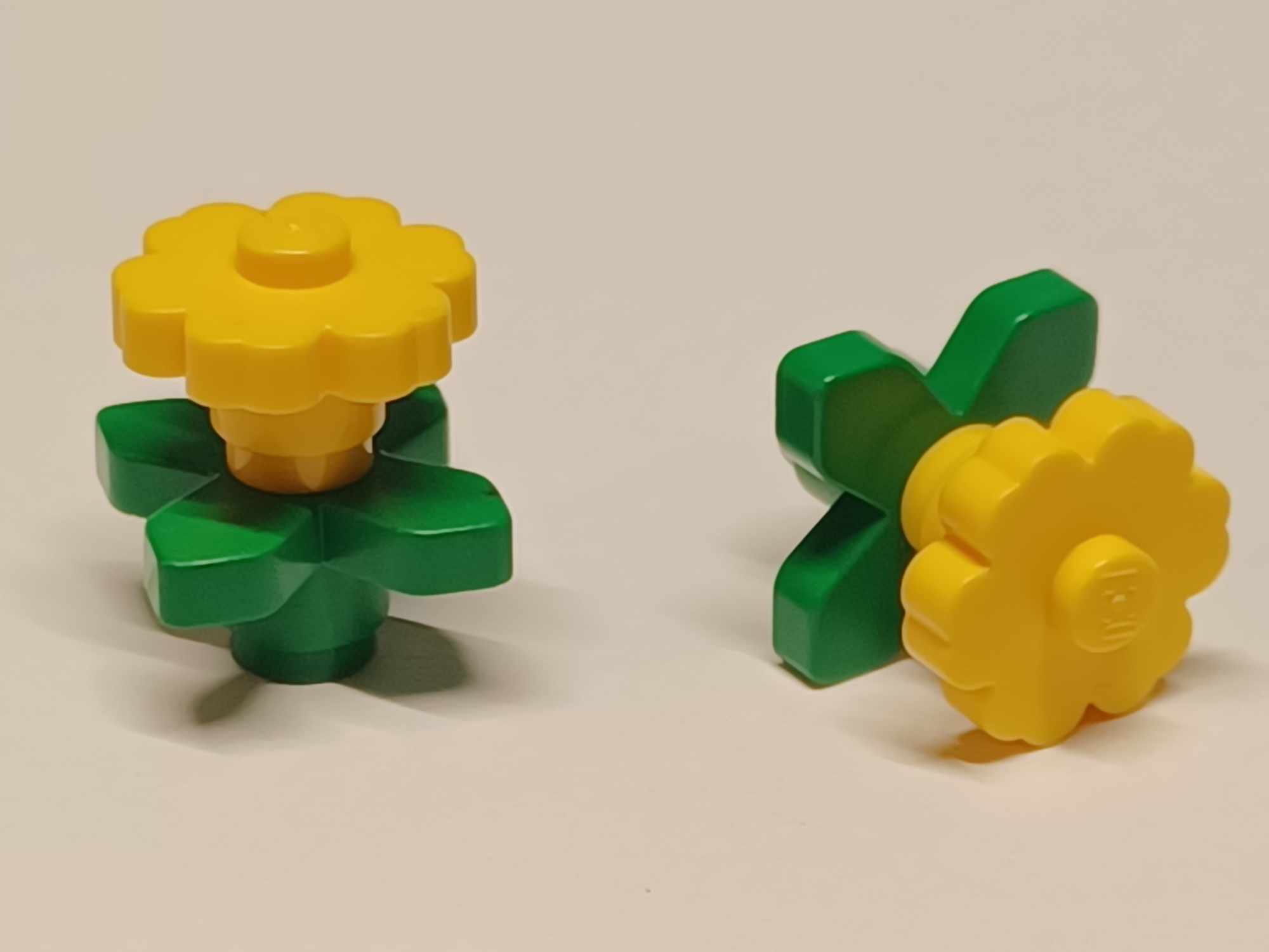 627D15. Lego kwiat roślina 4728 + liść 4727 - komplet żółty pełny 3 1621e7e91368214b59b2b3f740ef5dd9