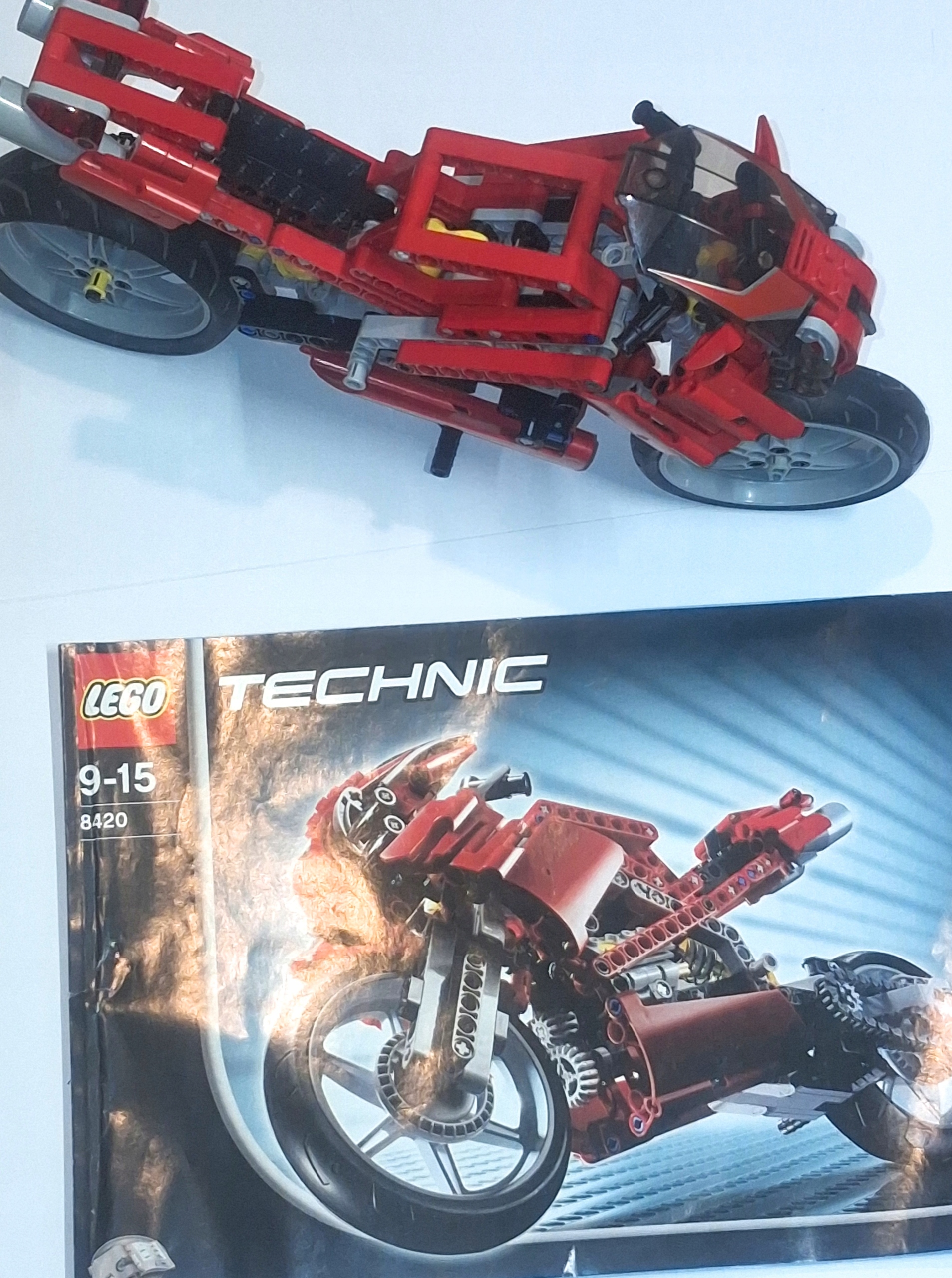 067g1. Lego technic 8420 motor + instrukcja 4 165f4a61aec5550c9957c1bff4a3737e