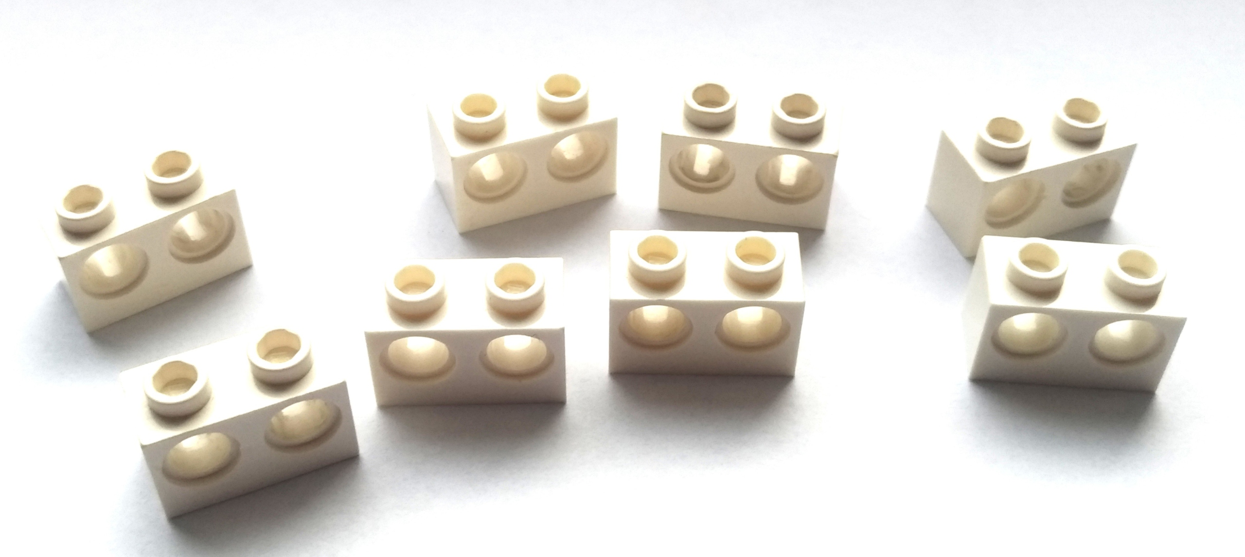 112a. Lego Belka 1x2 dziurki 32000 - 8 szt białe 2 4ae8af74e3f44d1d75d1b73936715c5e