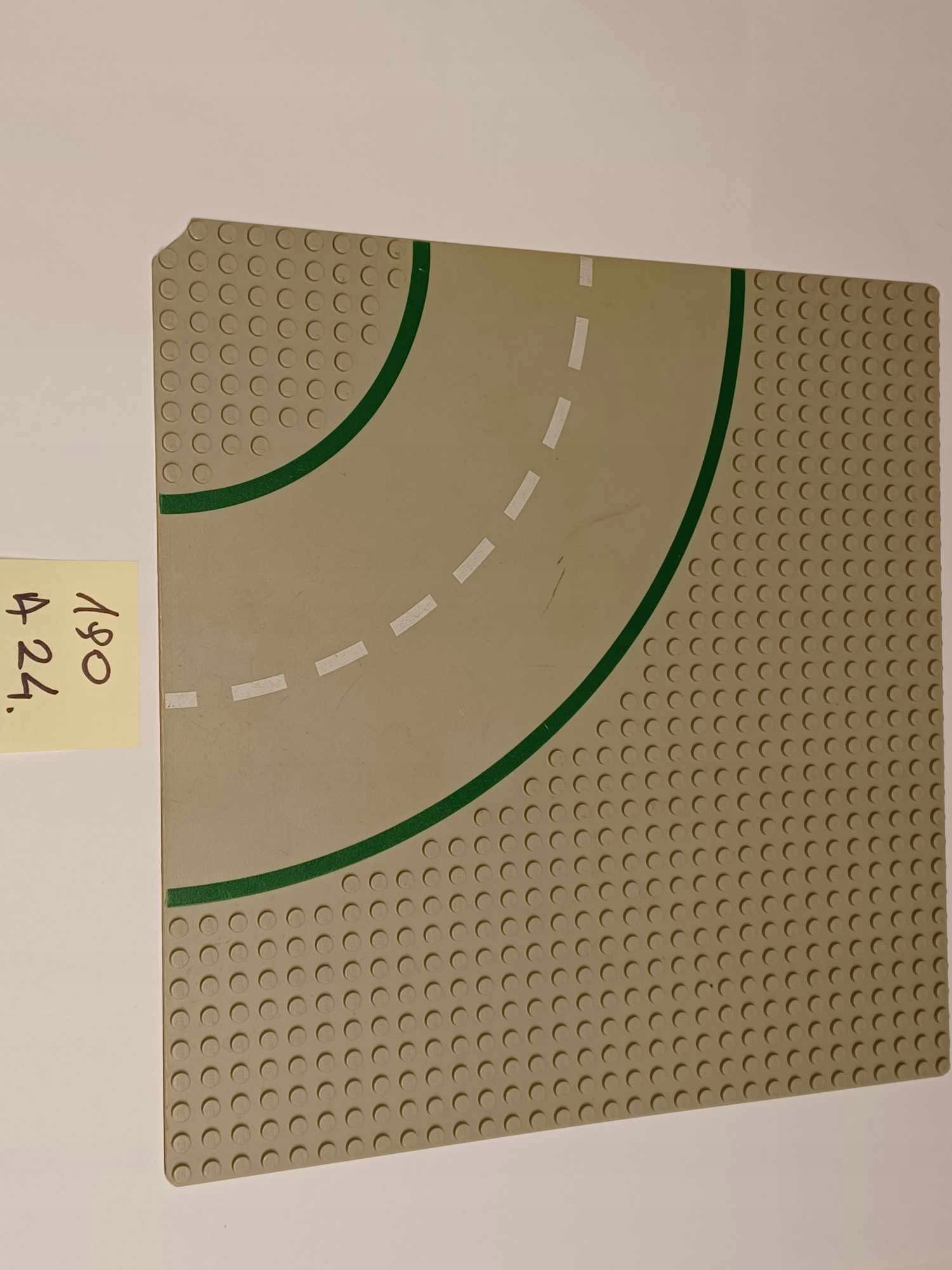 190A24. LEGO płyta konstrukcyjna cieńka 32x32 cieńka USZKODZONA 4 53a858825ed42a5c681eb9cc0a7eeea4