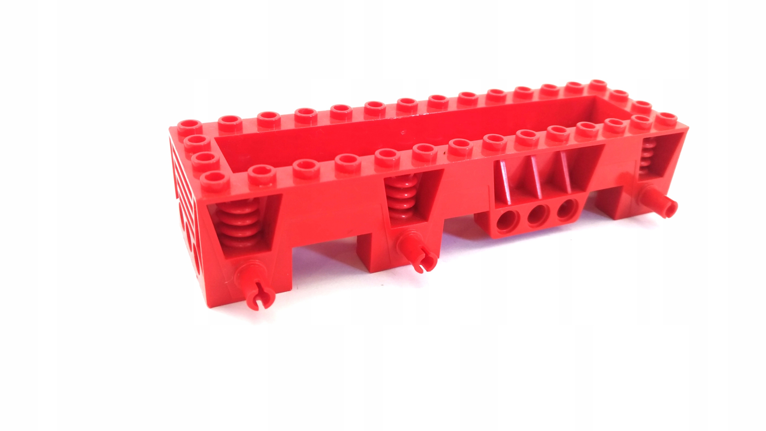 181h. Lego technic podwozie 30642 1szt czerwone 3 5a369bf16493301708cf746346c0d04d
