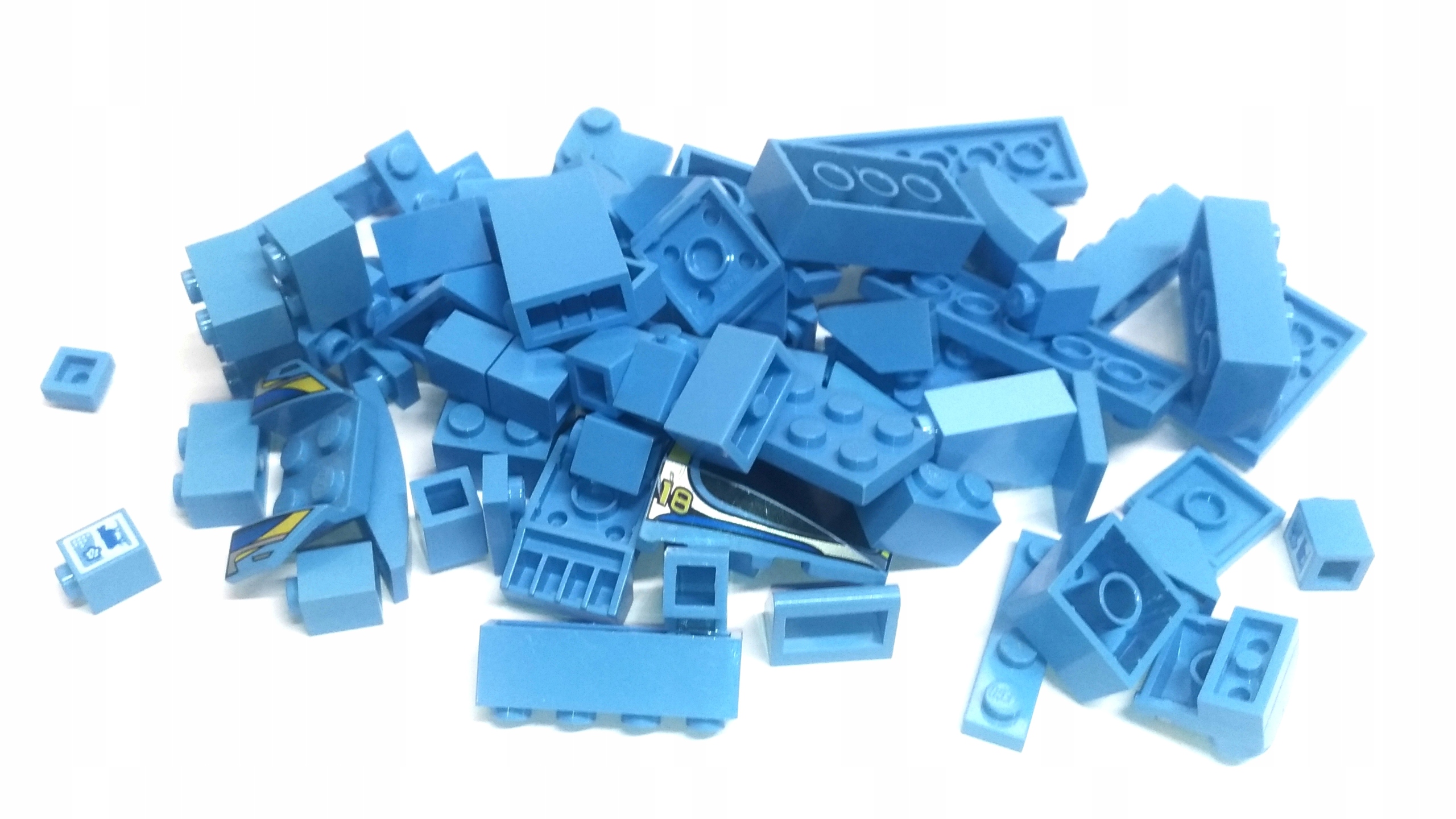 300i. LEGO friends niebieskie jasne Mix 0,06kg 60g 2 63e0badce171d1f6c0abecc2a18f7ff3