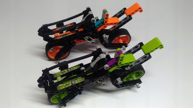 66Y1. Lego technic 8305 Duel Bikes brak figurek 6 74680c680f70d6aed2a60a768c22b7a2