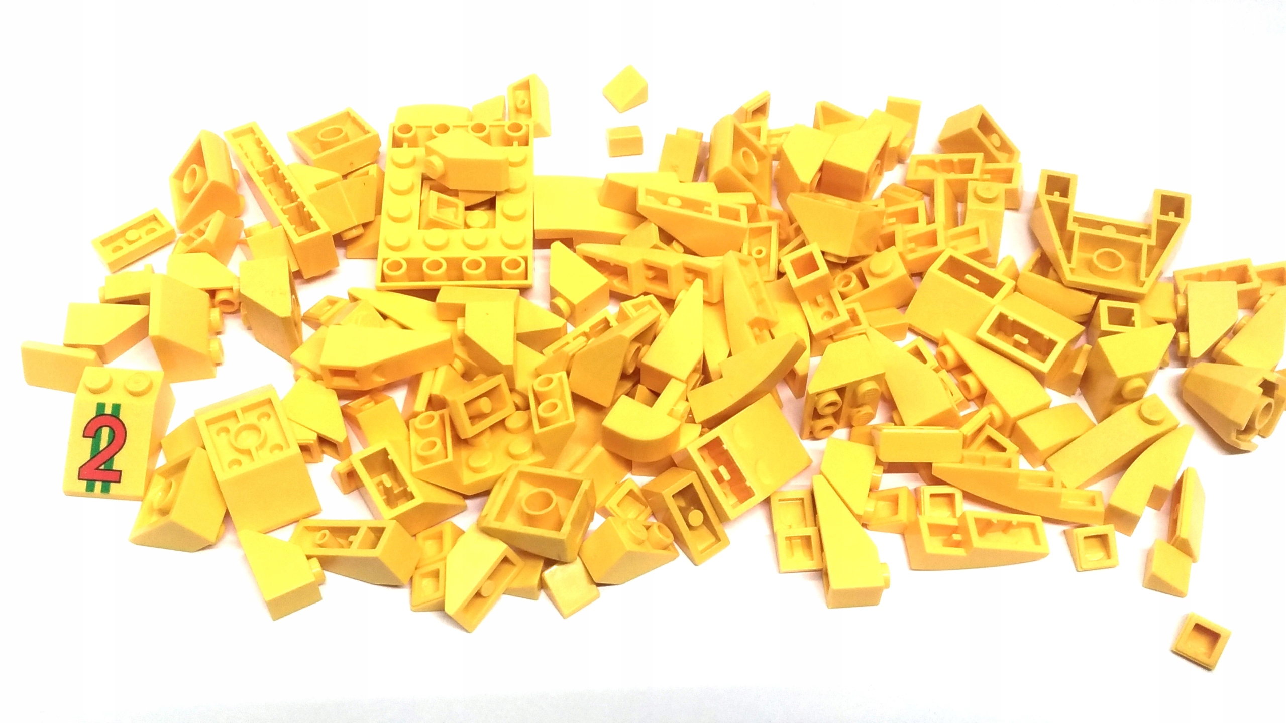 053. Lego 0,1kg żółte skosy dachówki mix 100 g 4 81102ff9a3cbd897b7547d33aaa7dbe9