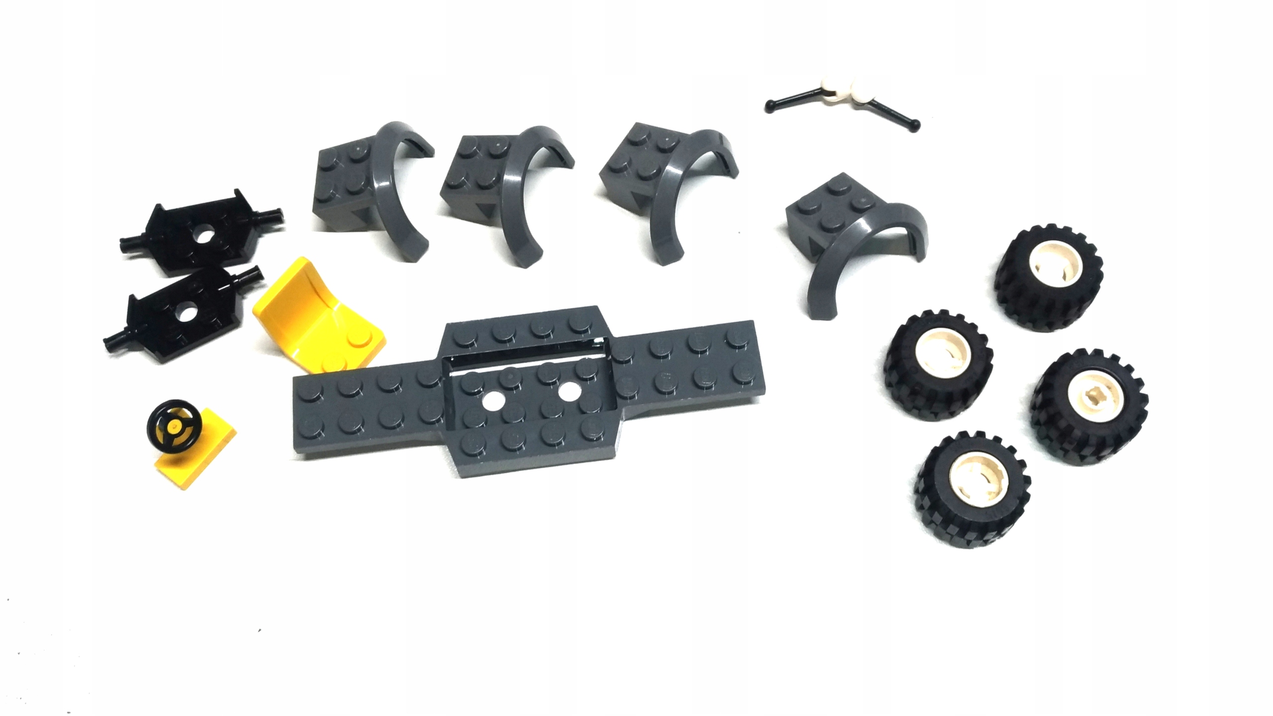 002. Lego zestaw do budowy aut 15 elementow 5 c4ff94efe73b4f6b0439c0762d4b5a4f