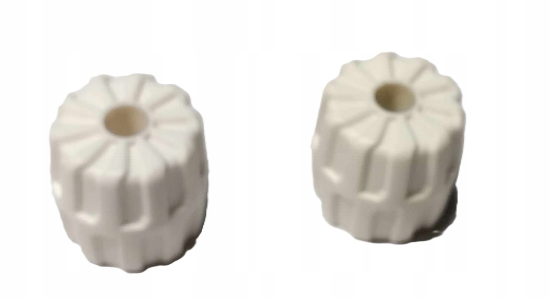 O2C. Lego space koła 6118 biały 2 szt 2 df0b67fd623828f6aea43cd939f0c1cb