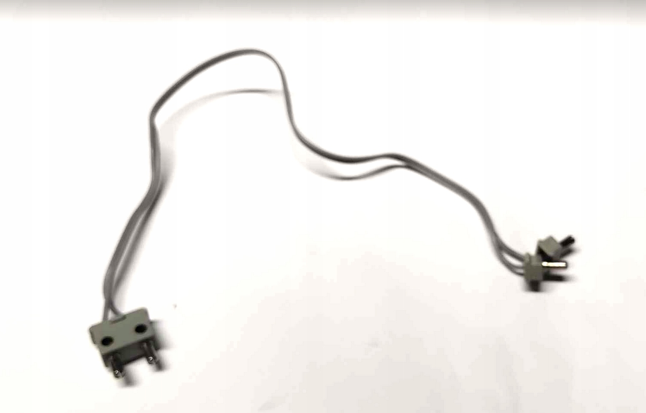 131a4. LEGO Kabel Przewód do Pociągu 9V 12V 4,5V długość ok 26cm 930223 2 e08be4d338ec909d795bebe3ac4c6213