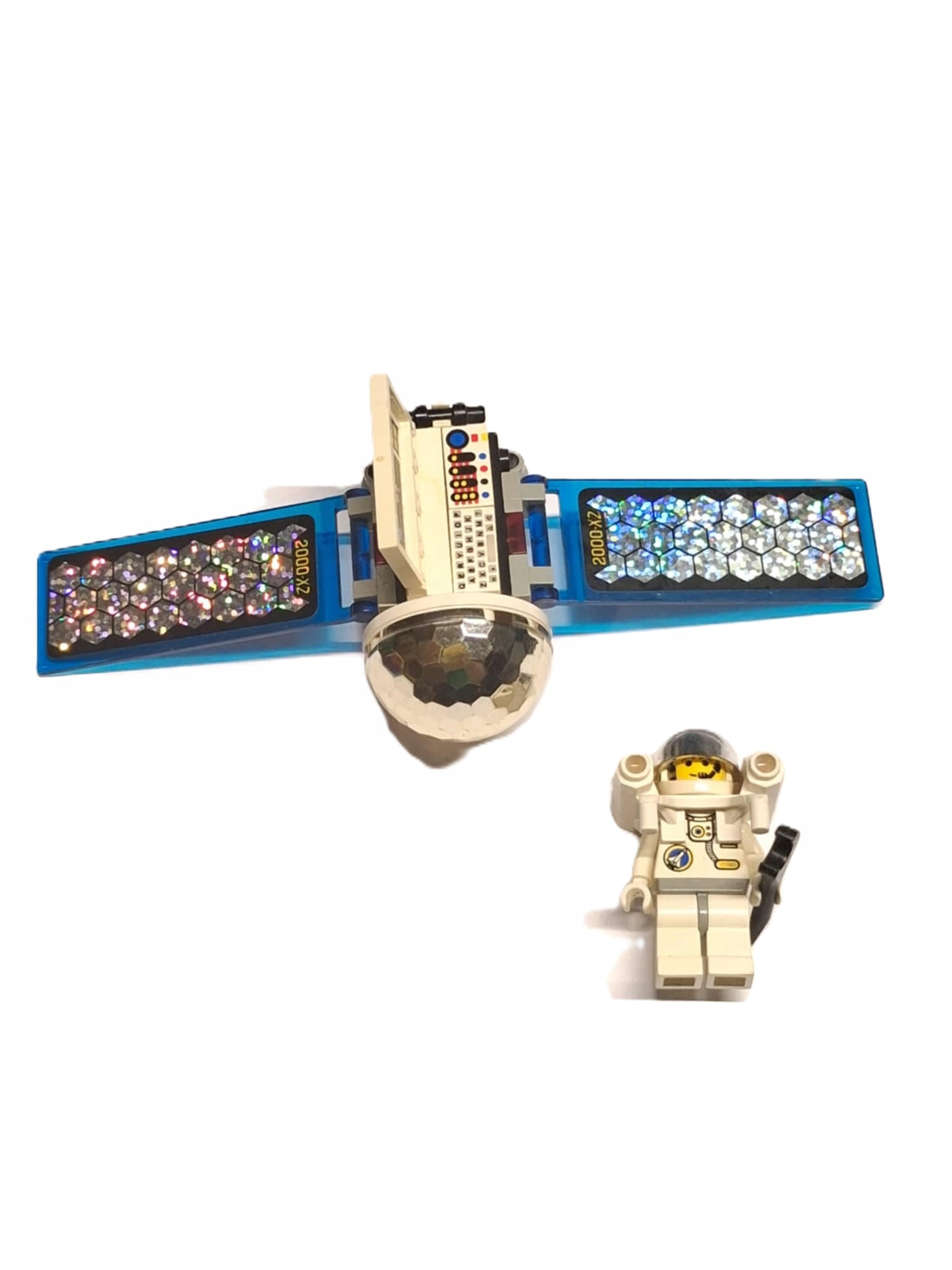 67y9. Lego system 6458 Space port Satelita i astronauta 3 f304cf09e897da15ba58af3aad19c00a