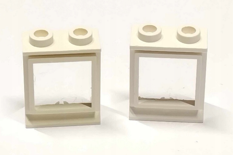 002D4. Lego okno z szybą 7026 1x2x2 białe - 2 szt. 3 f53f6138a7b73c6e424ef90960850c72