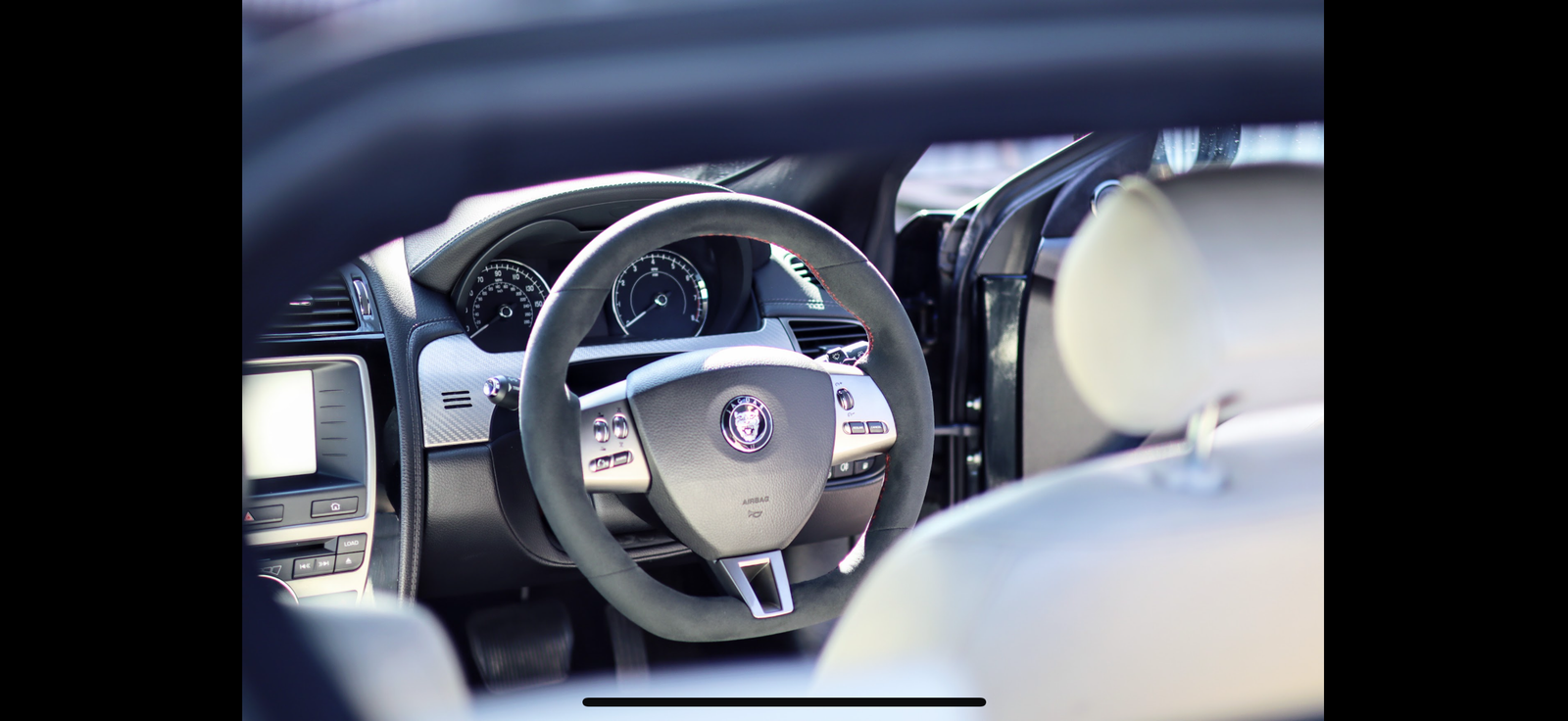 Volant pour Jaguar XF X250 Cuir Tuning (stock no. JMR-XF250)
