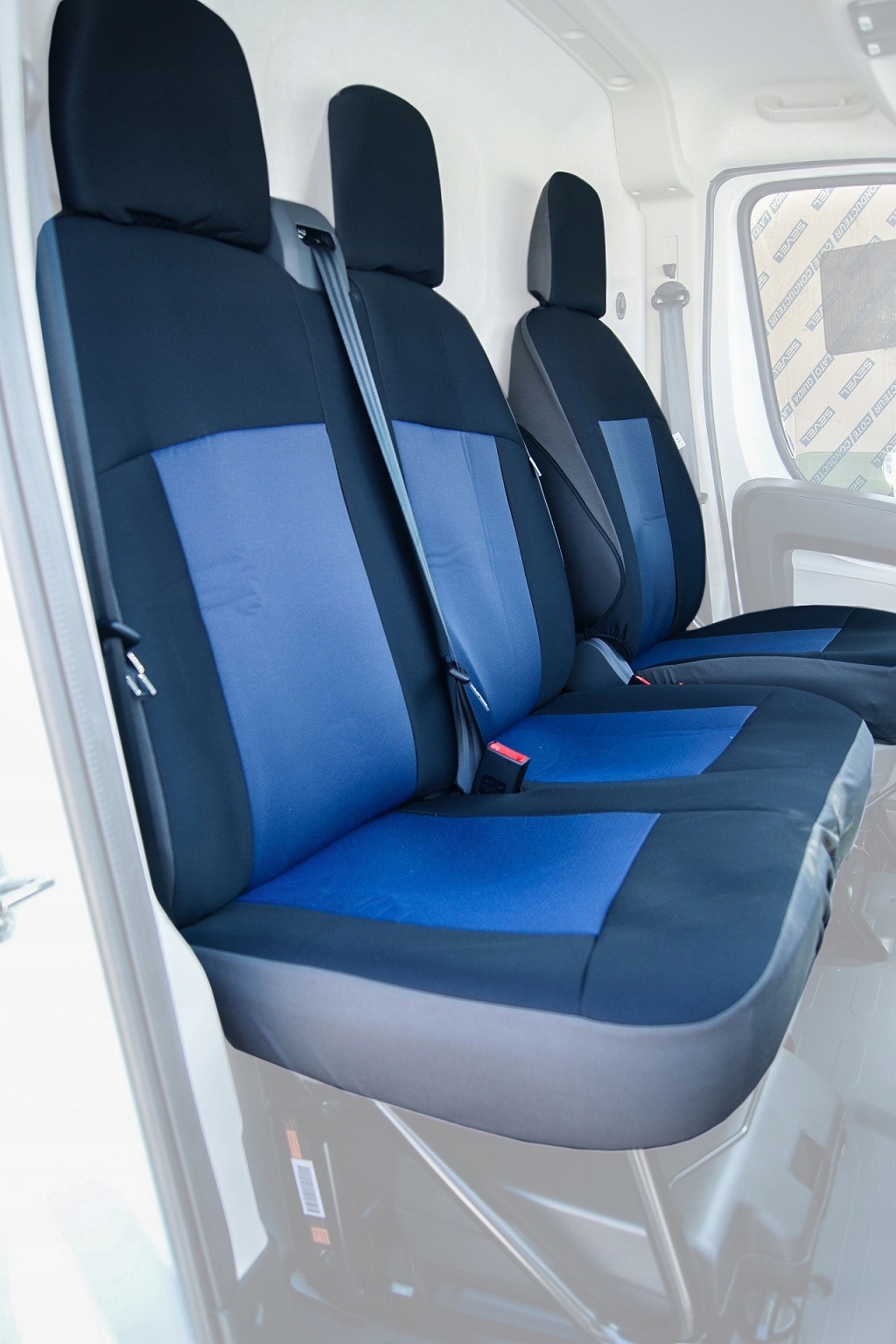 Pokrowce 3 osoby do Ford Transit od 2013