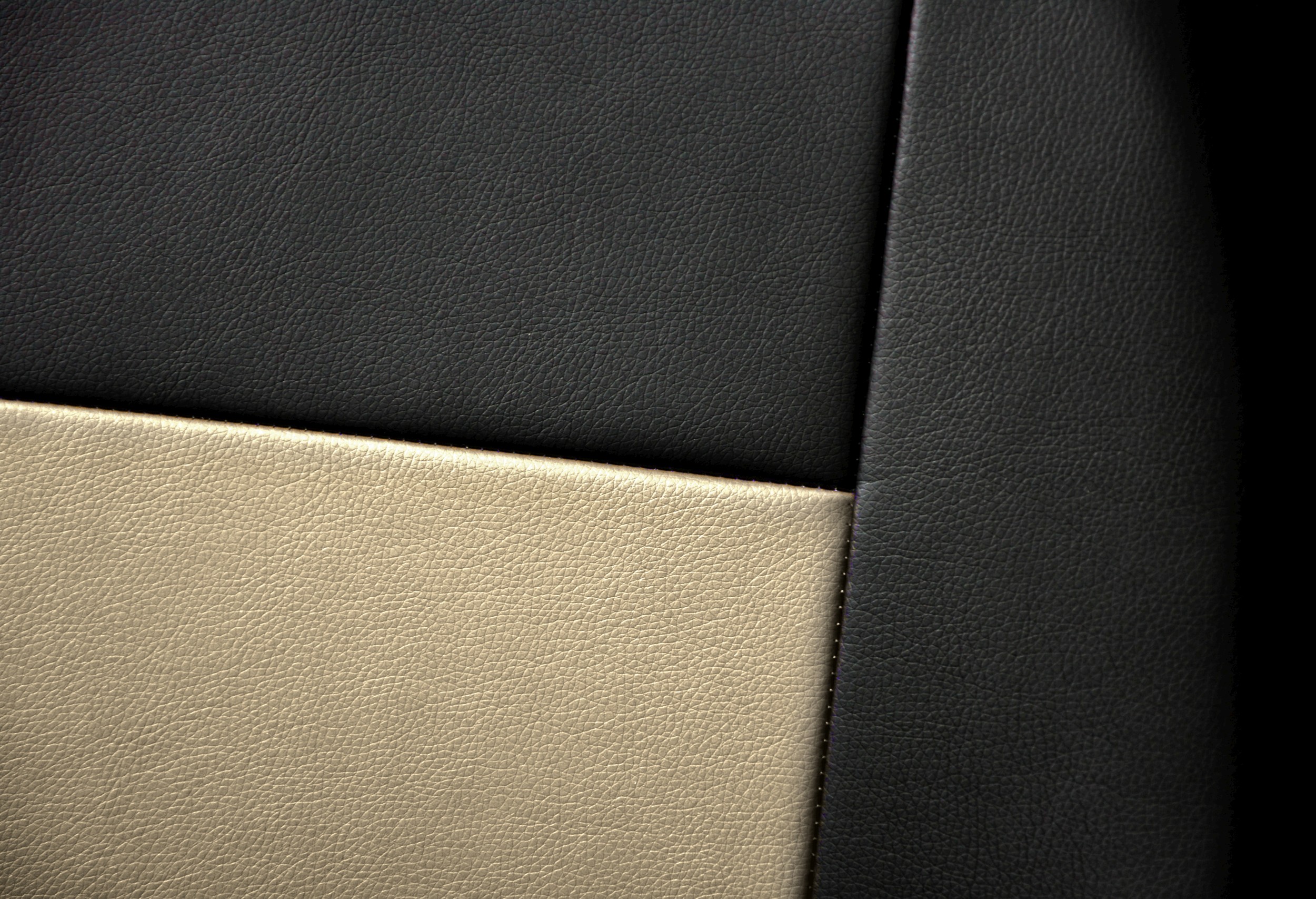 Pokrowce EKOSKÓRA przód do Ford Focus I do 2003