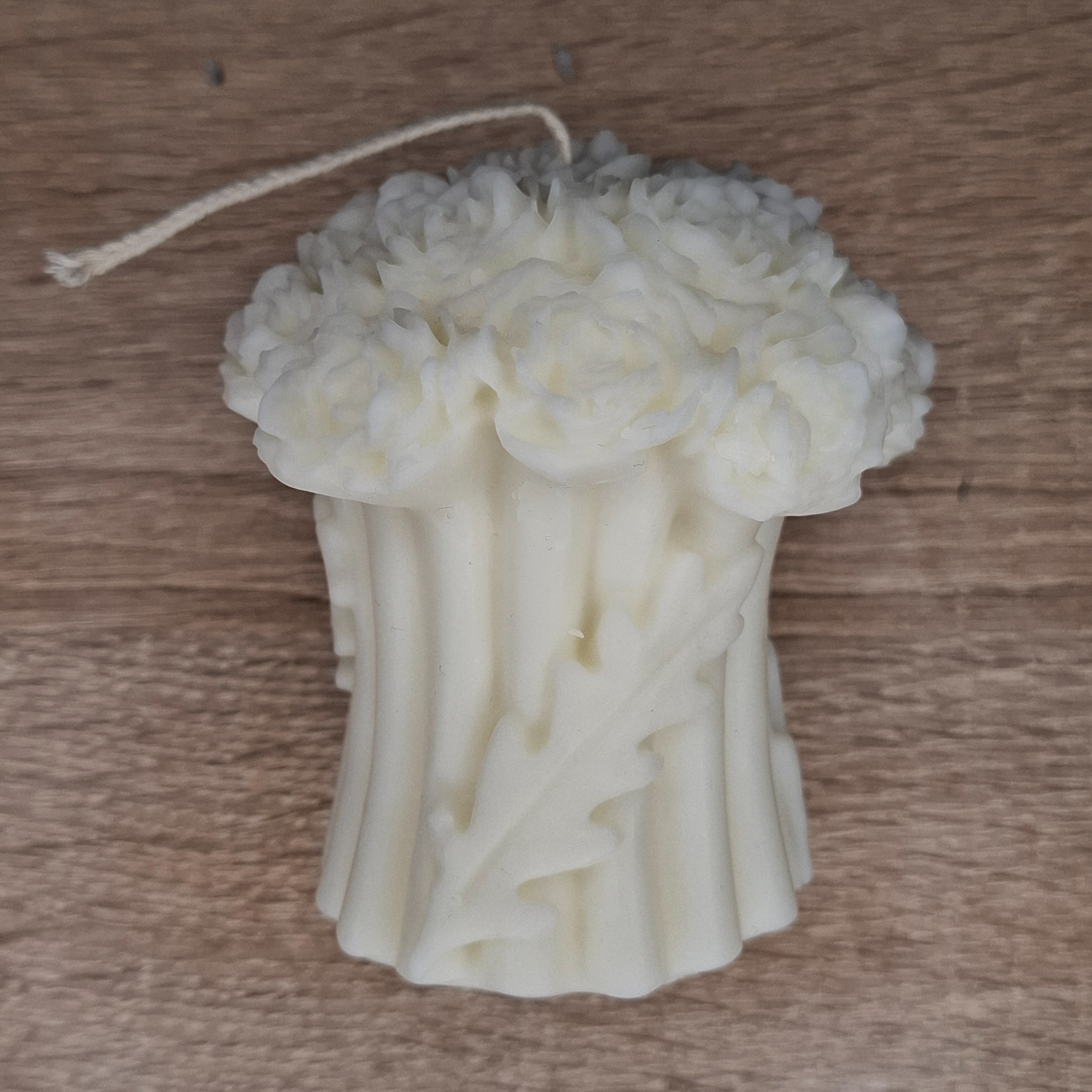 Świeca Dekoracyjna Bukiet Róż Duży Wosk Sojowy Na Prezent Ozdoba Biała