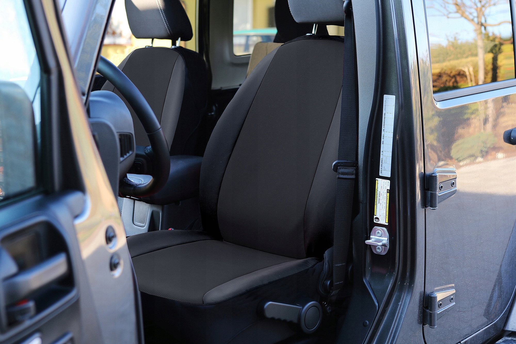 Pokrowce fotele do AUDI A6 C6 C7 Q3 Q2 Q5 EKOSKÓRA