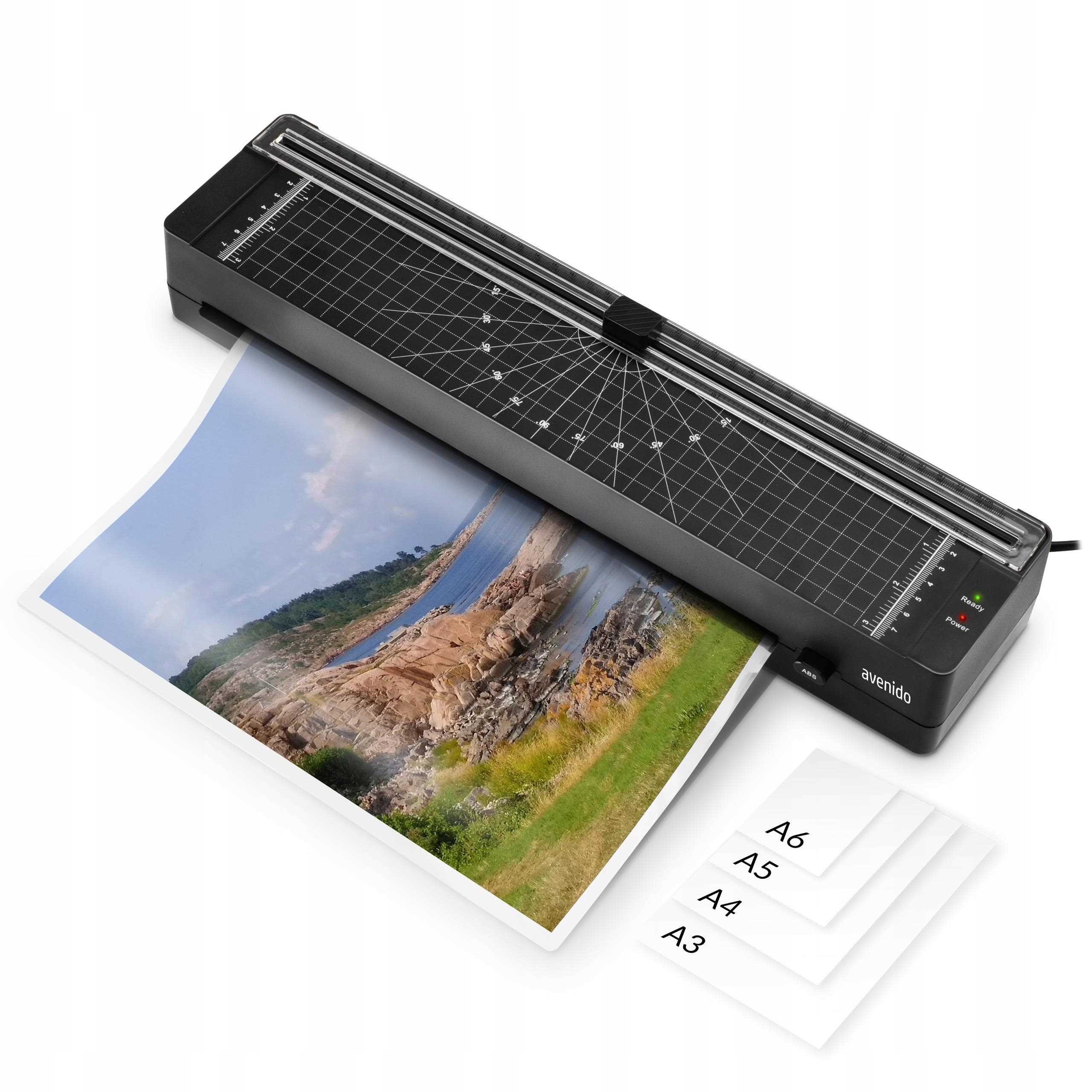 Laminator Avenido AV1043b w biurowym otoczeniu, laminujący dokumenty.