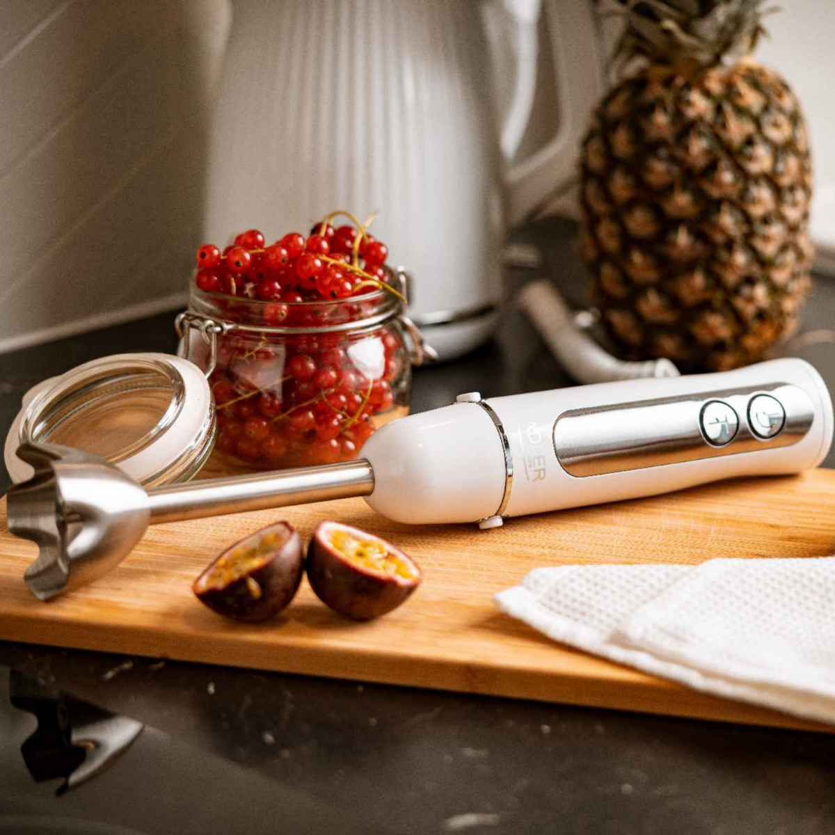 Blender Ręczny ADLER AD4625 - wszechstronne zastosowania