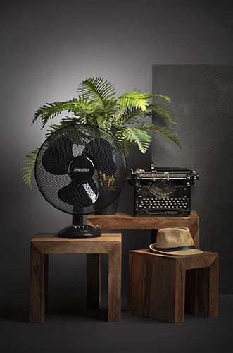 Panel sterowania i przyciski w wentylatorze Mesko