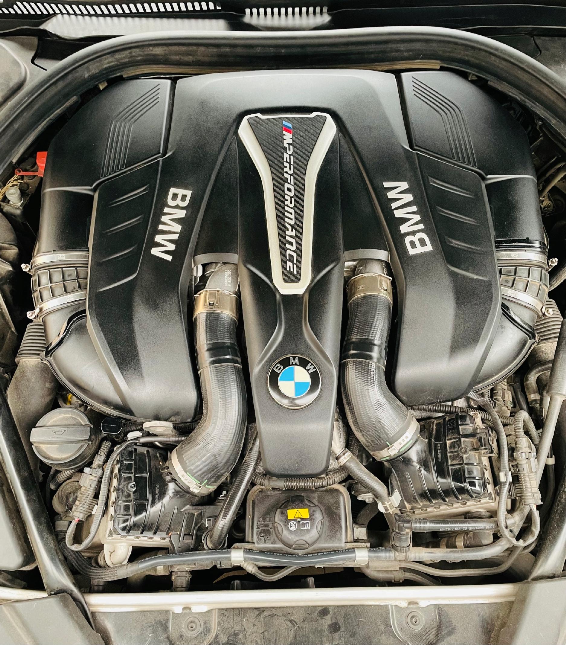 BMW 5 G30 M550i 4.4 MOTEUR N63B44C