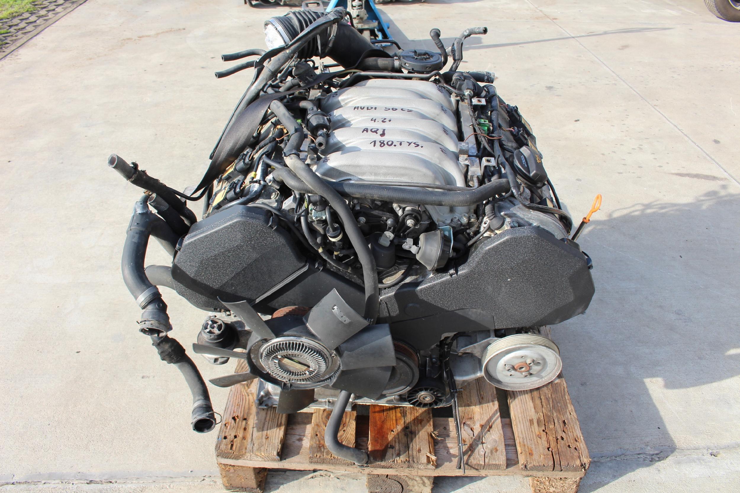 AUDI S6 C5 4.2 2000 MOTEUR AQJ