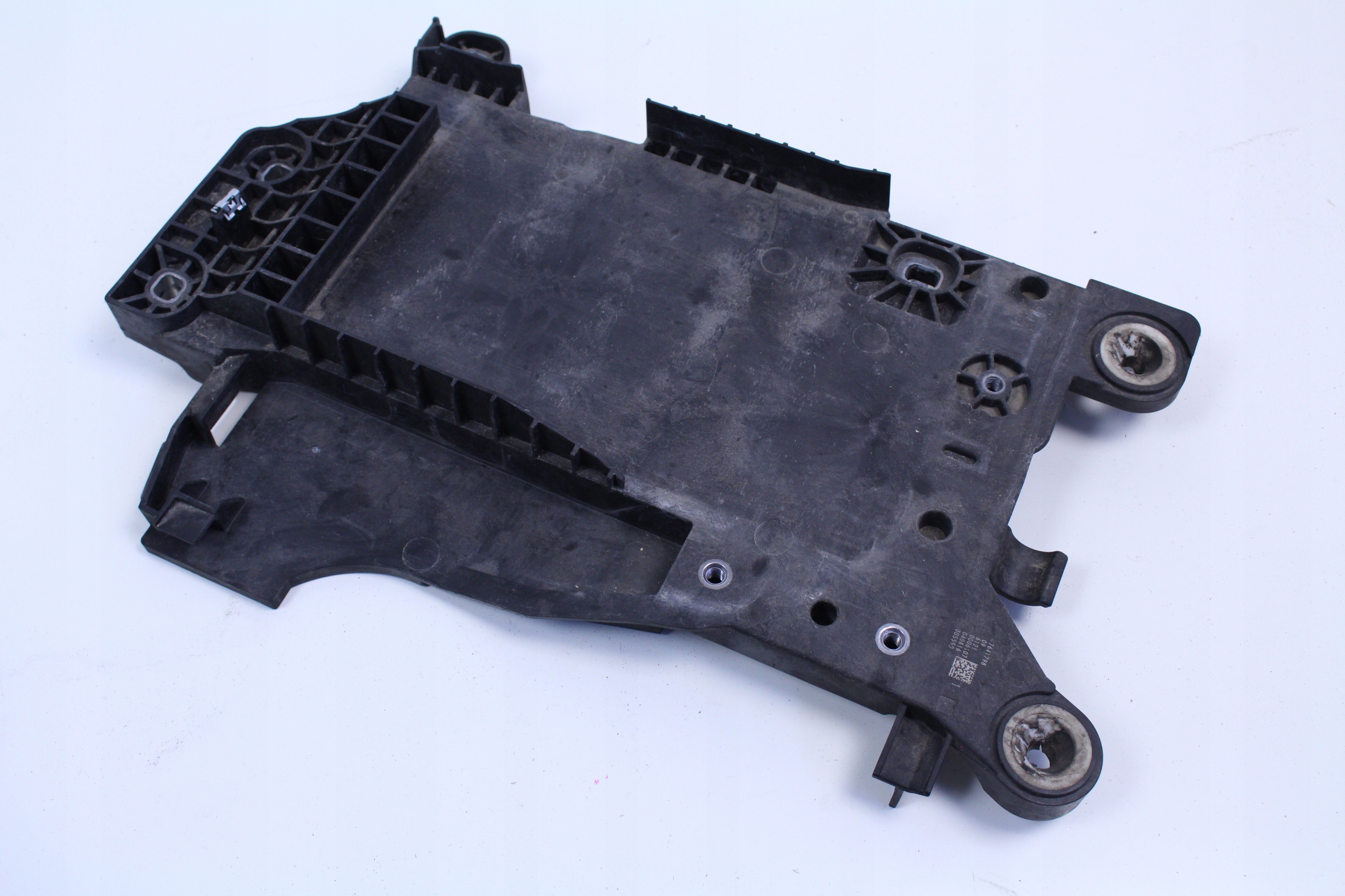 BMW 2 F46 2016 Batteriekonsole Batterieträger OE Original Teil Gebraucht