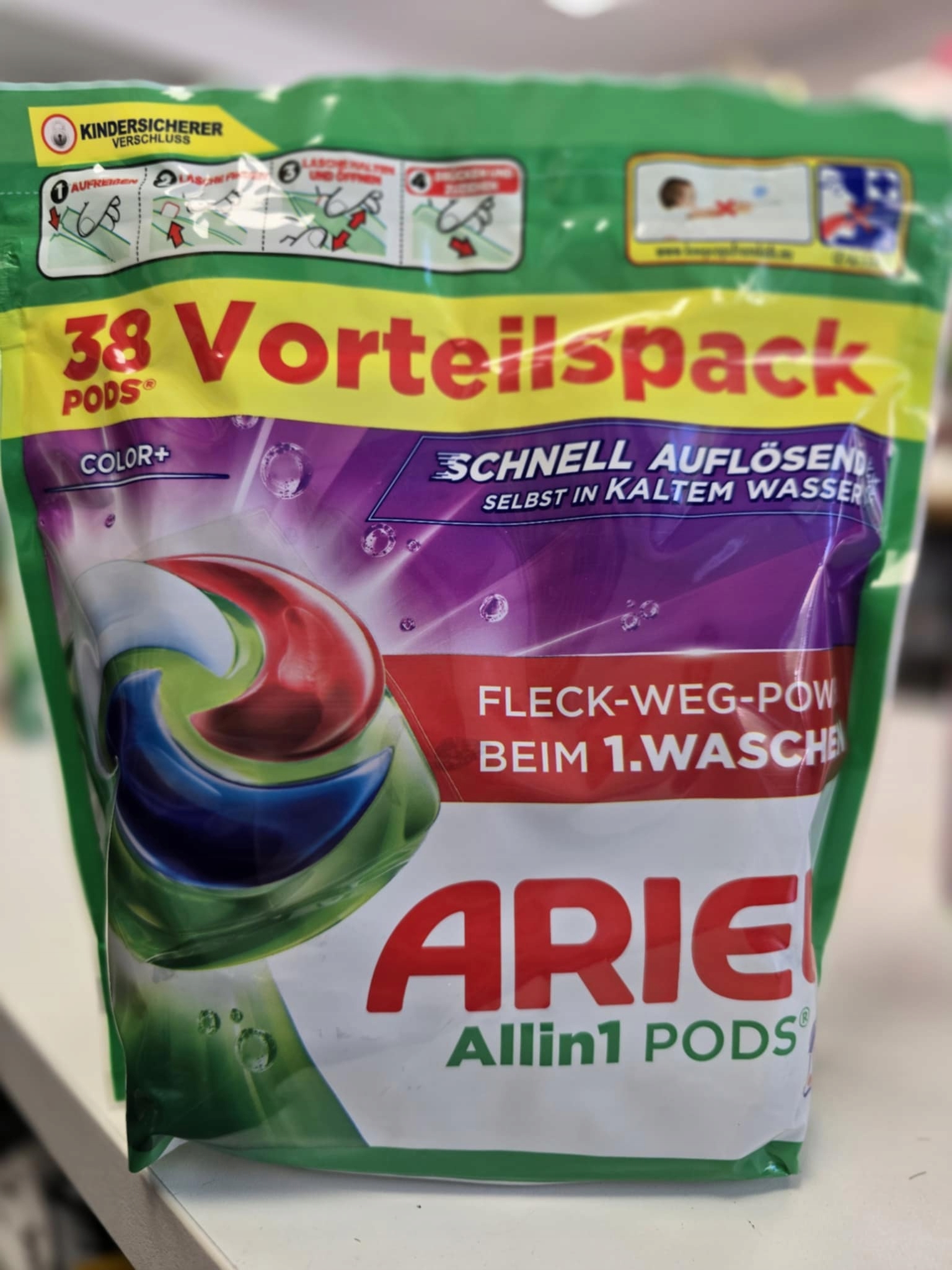 Kapsułki Ariel 38 szt. color+ All n Pods