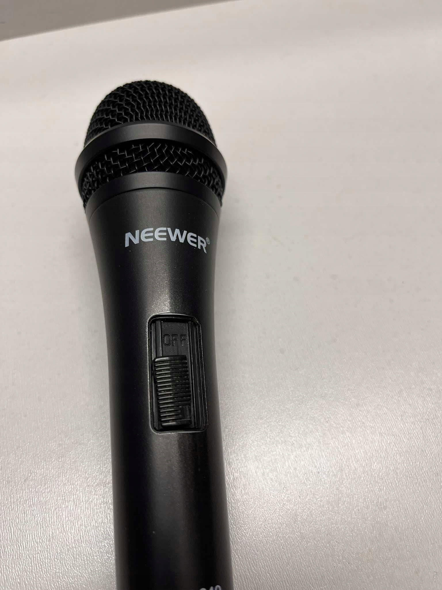 Neewer NW-040 profesjonalny mikrofon dynamiczny kardioidalny czarny