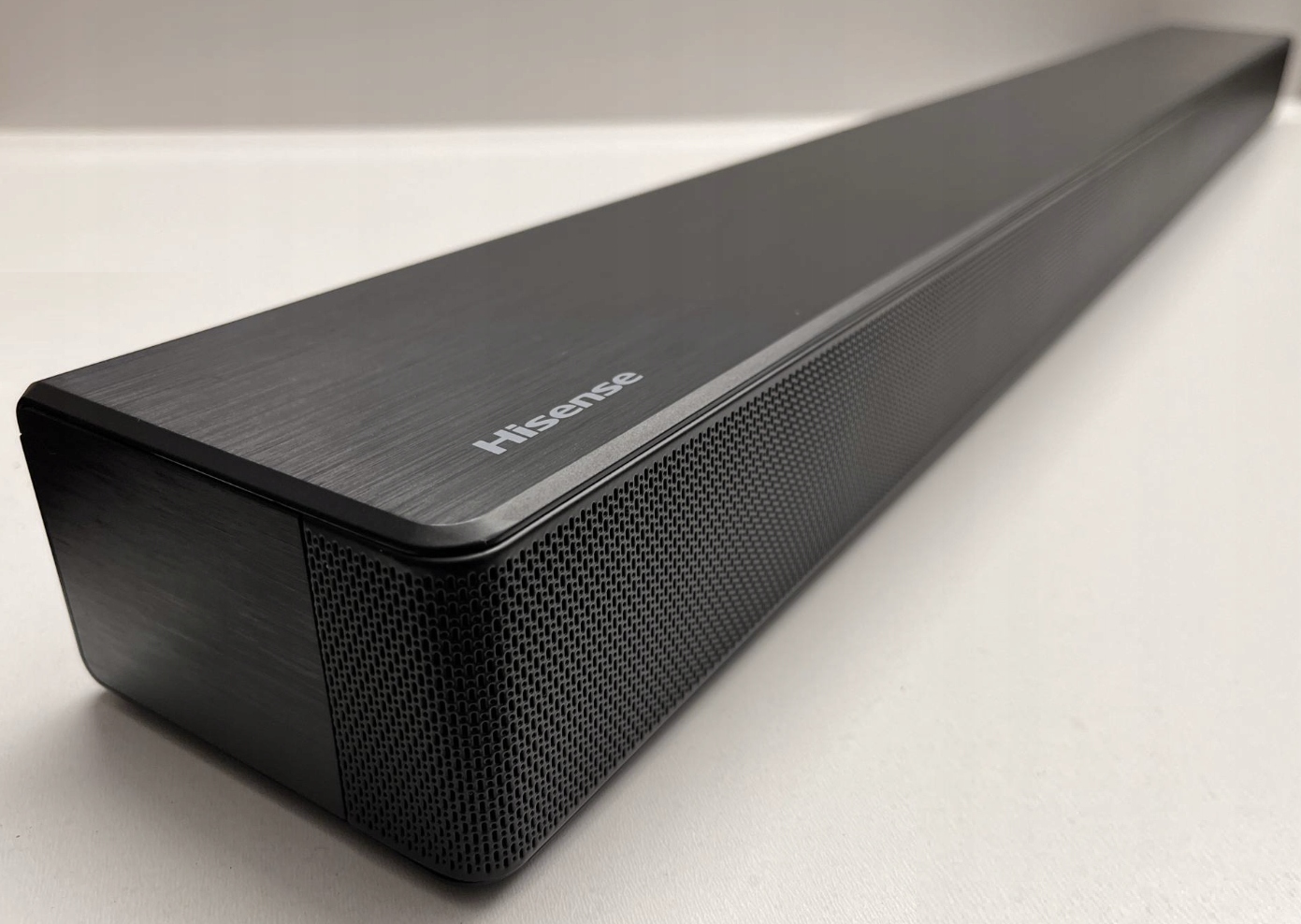 Hisense AX2106G 2.1-kanałowy soundbar z wbudowanym subwooferem, 240 W BT