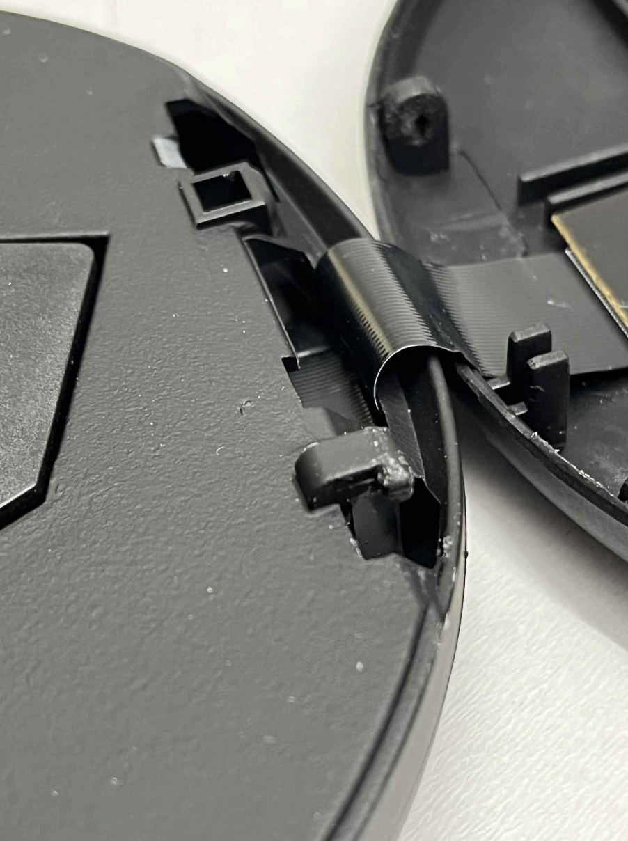 DISCMAN PRZENOŚNY ODTWARZACZ PŁYT Lenco CD-300BK MP3 LCD BLUETOOTH Czarny