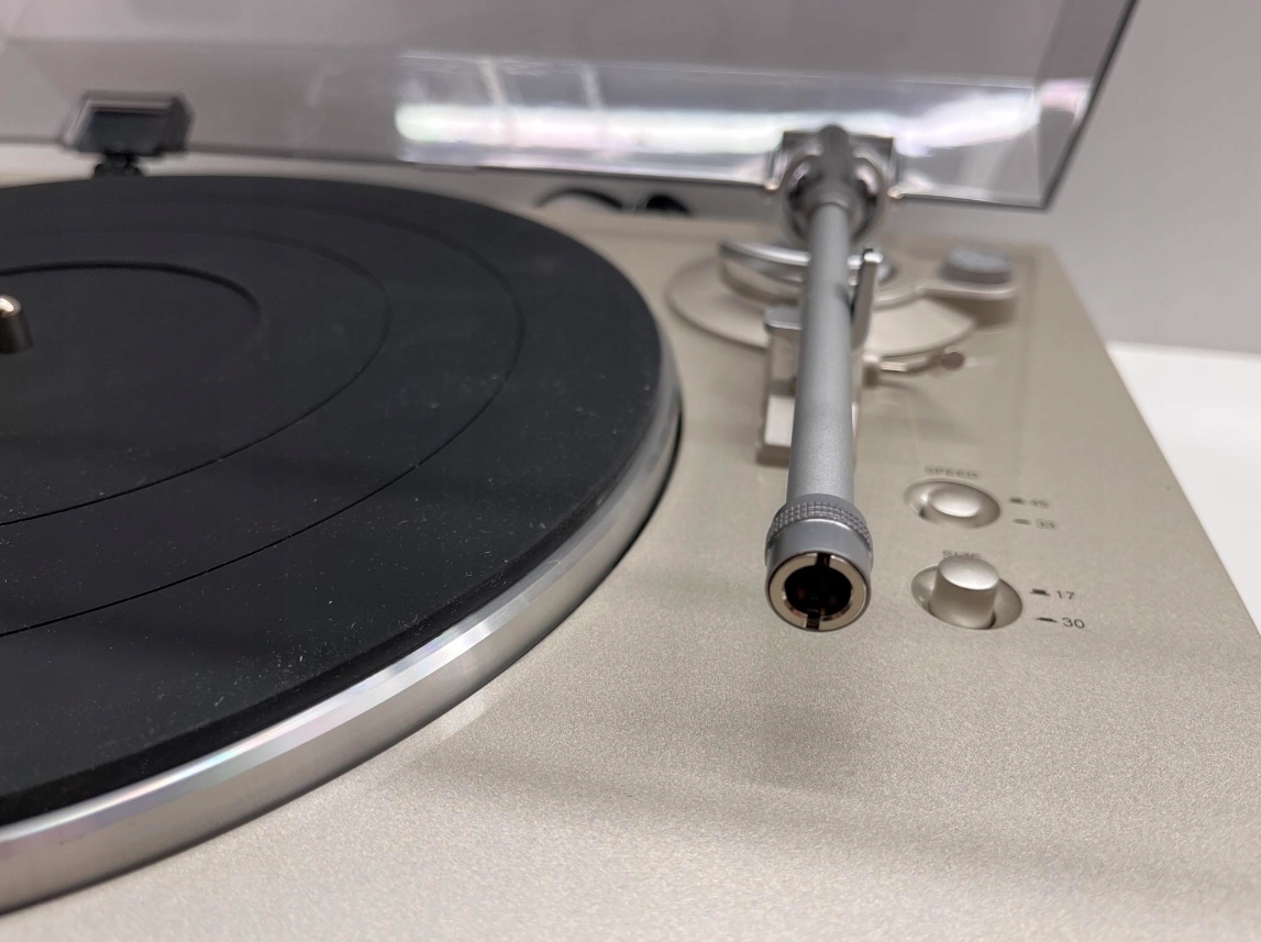 Gramofon DENON DP-300F srebrny