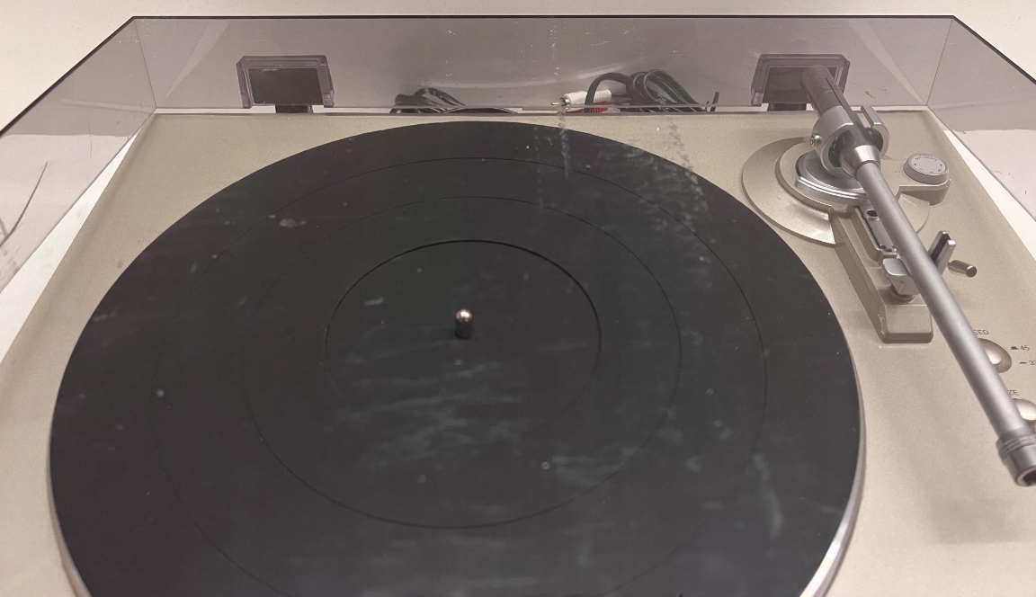 Gramofon DENON DP-300F srebrny