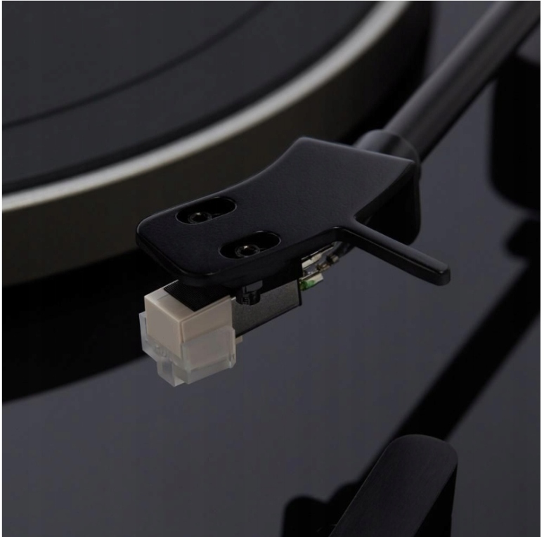 GRAMOFON AUTOMATYCZNY AIWA APX-680BT/WT BT czarny