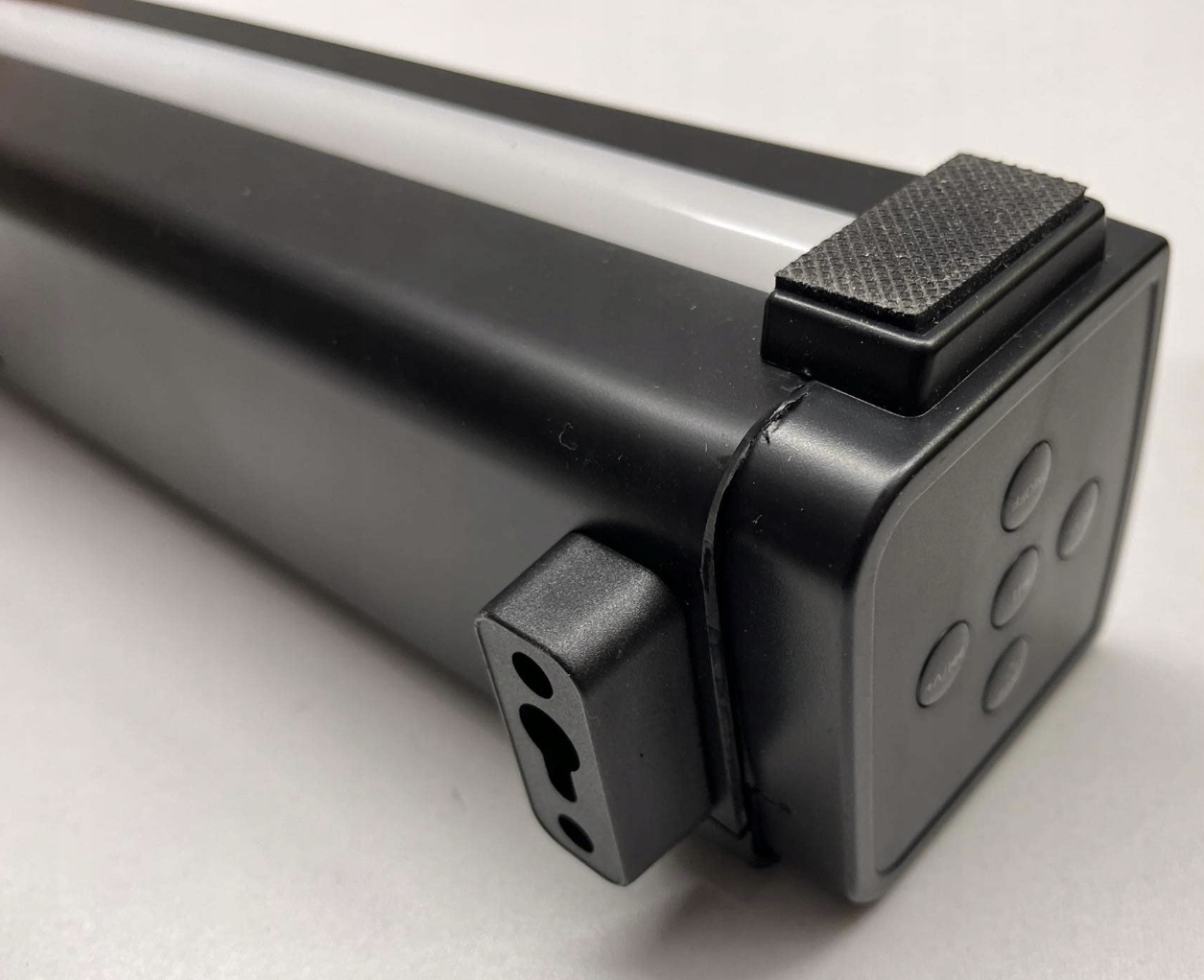 Foxnovo Soundbar MX2 z Bluetooth 6.0 Czarny z Niebieską Diodą LED 80W