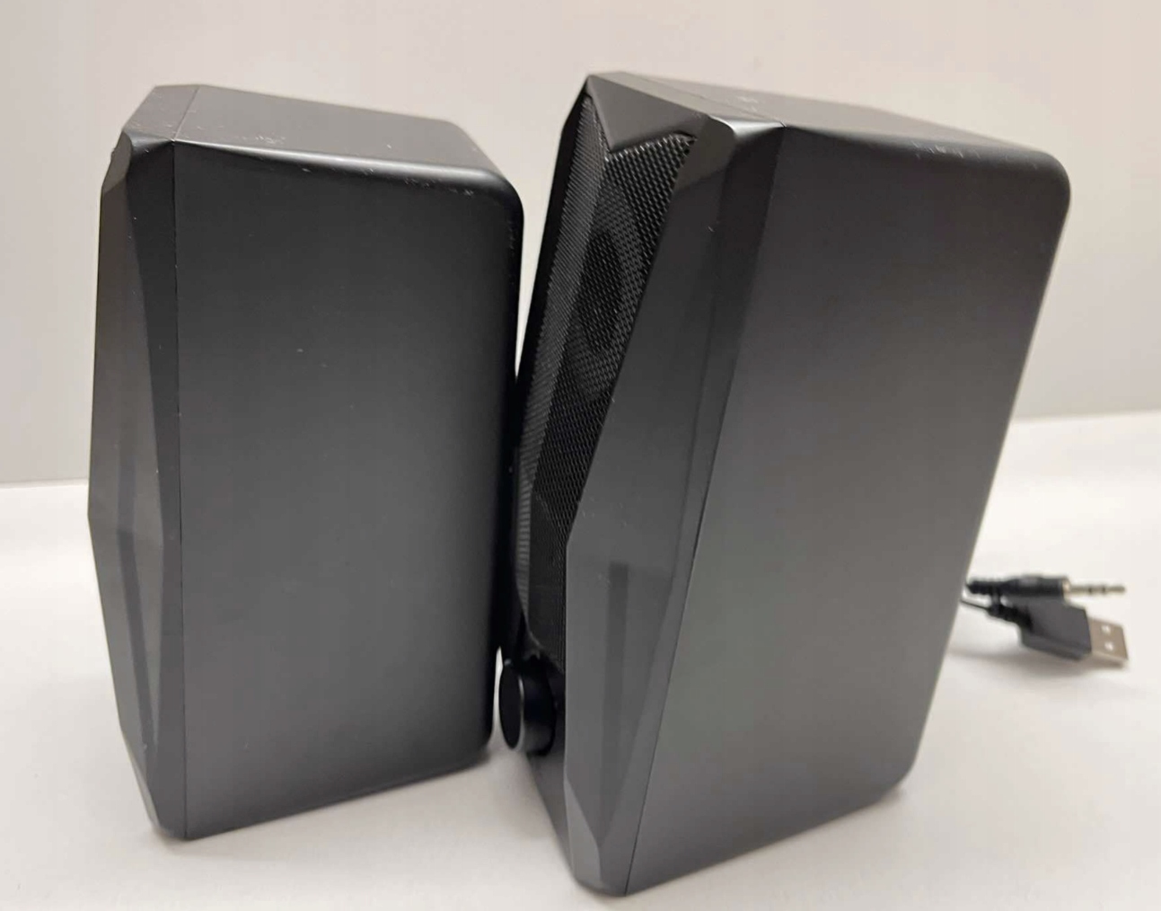 Zestaw głośników 2.0 Trust GXT 606 Javv RGB Czarny 6 W czarny