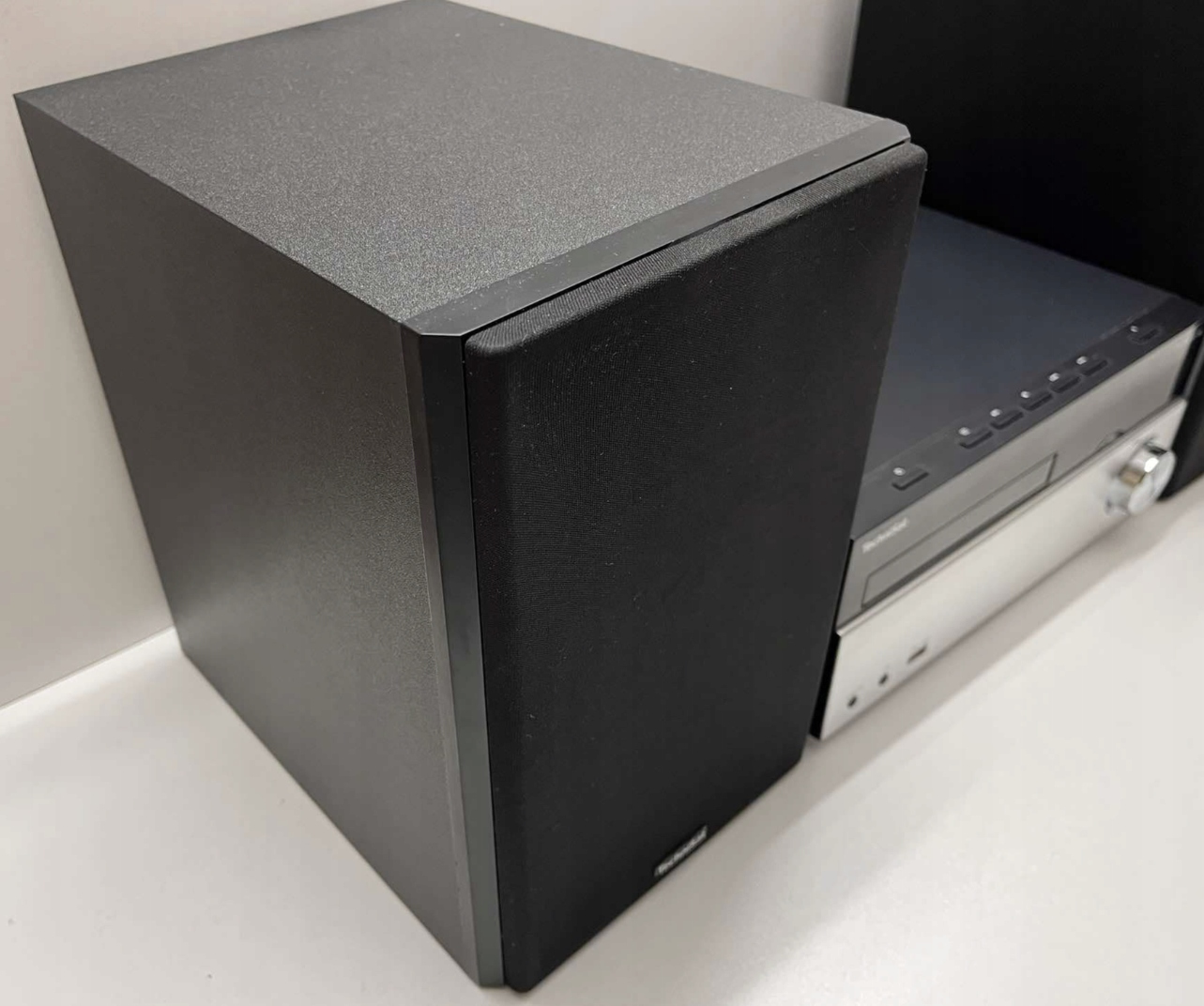 Wieża stereo Technisat DIGITRADIO 750 DAB+, CD, Bluetooth, AUX Czarny