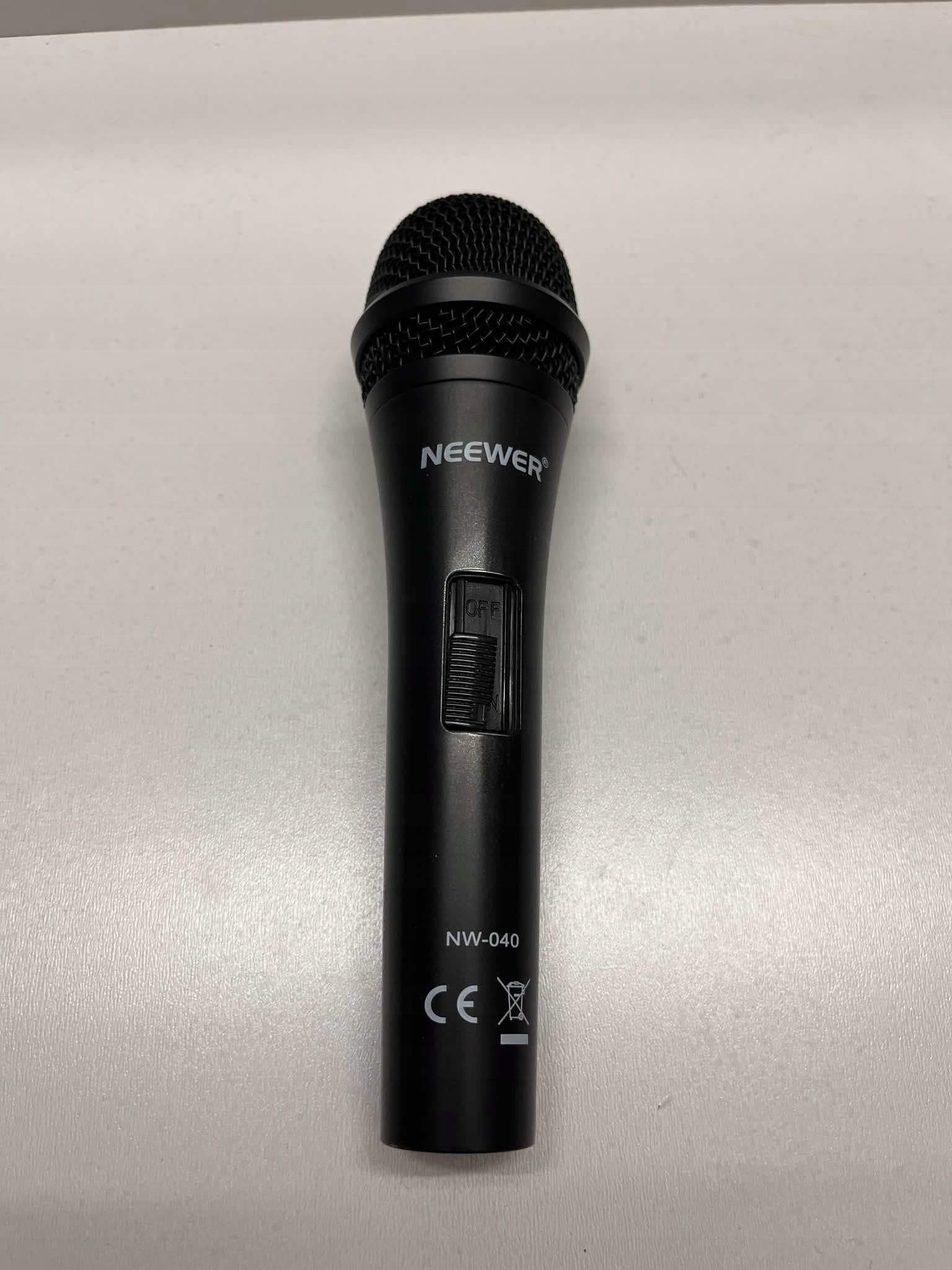 Neewer NW-040 profesjonalny mikrofon dynamiczny kardioidalny czarny