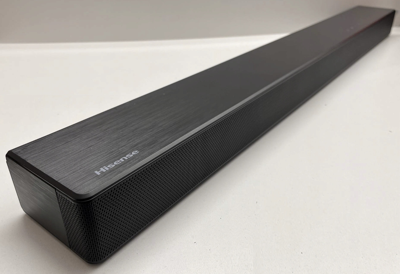 Hisense AX2106G 2.1-kanałowy soundbar z wbudowanym subwooferem, 240 W BT