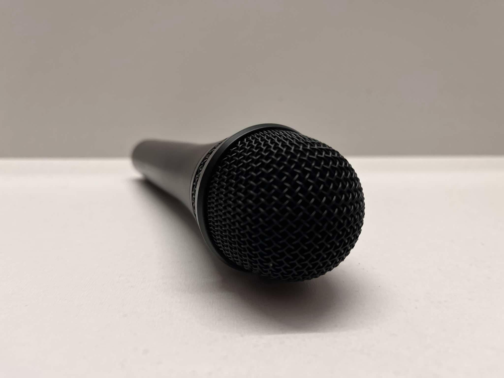 Neewer NW-040 profesjonalny mikrofon dynamiczny kardioidalny czarny