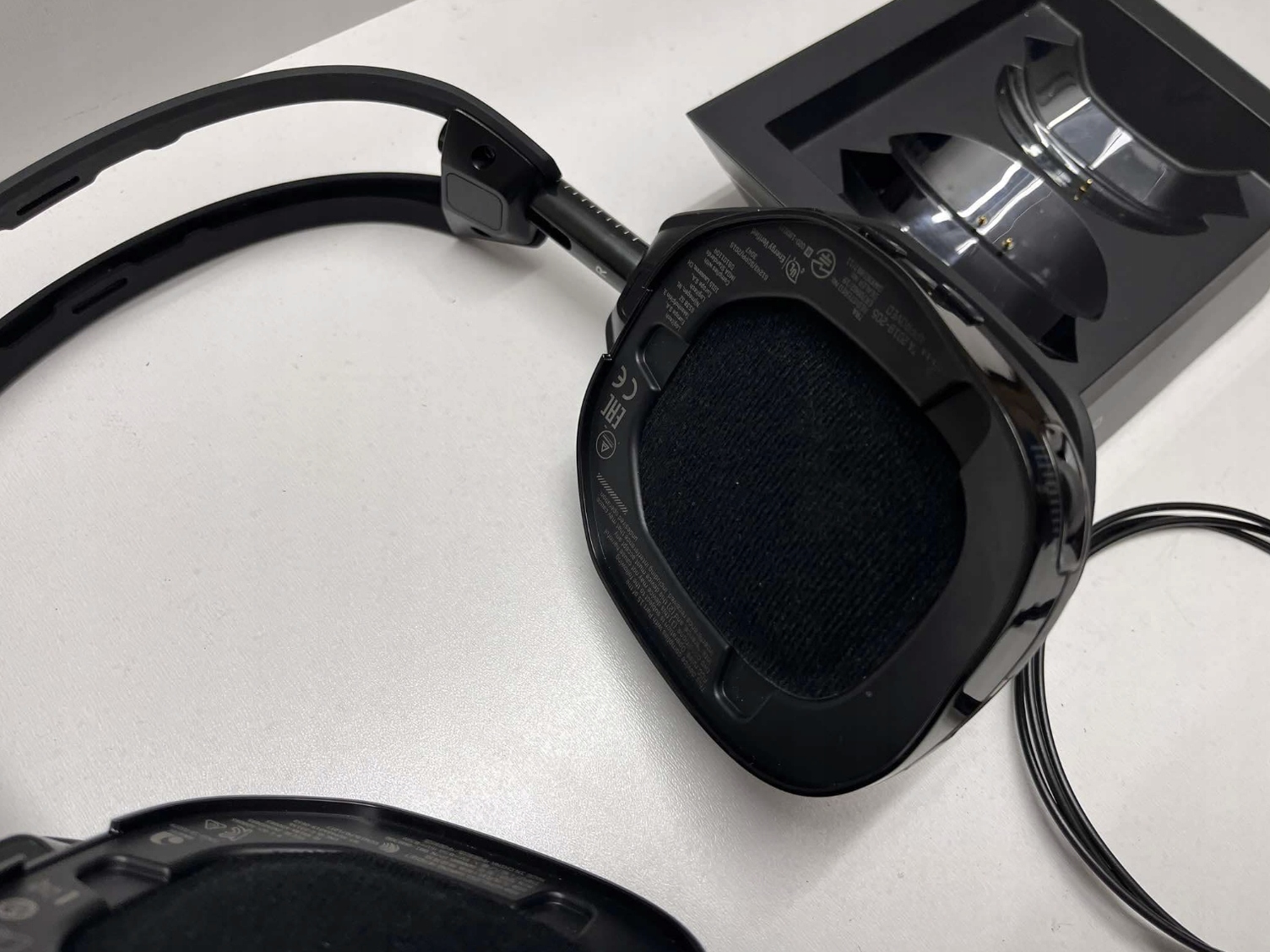 Słuchawki bezprzewodowe nauszne ASTRO A50 Wireless+ Base Station dla PS, PC