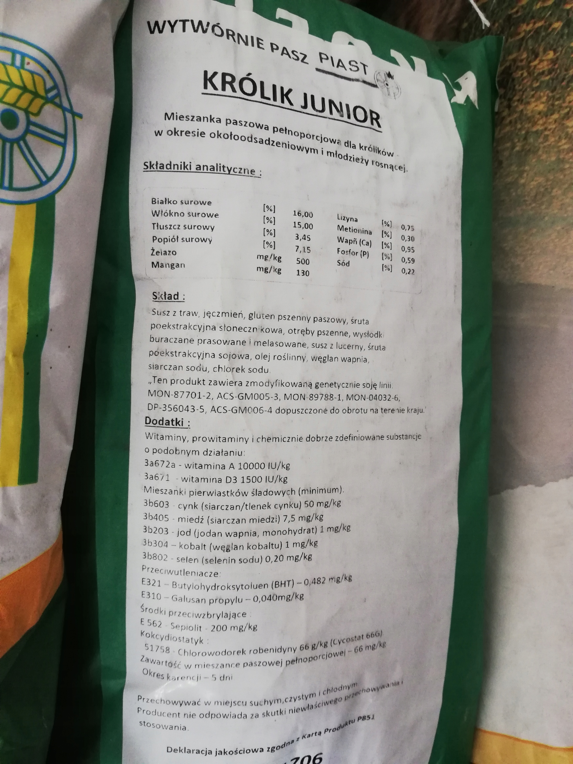 Królik Junior Pasza dla młodych królików Piast 25k