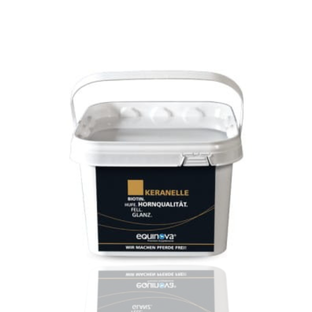 EQUINOVA Keranelle Powder 1,5kg - wspiera kopyta i sierść