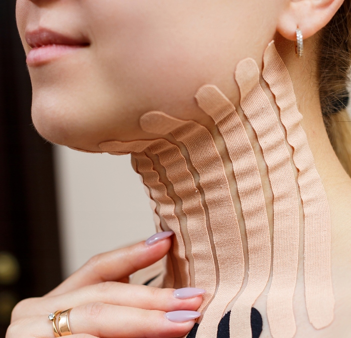 TAŚMA KINEZJOLOGICZNA TAPE TAPING KINESIOTAPING SKÓRY TWARZY 2,5cm 5m