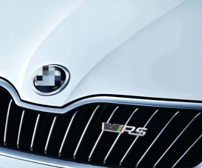 Skoda VRS naklejka na klapę bagażnika błotnik grill EMBLEMAT VRS