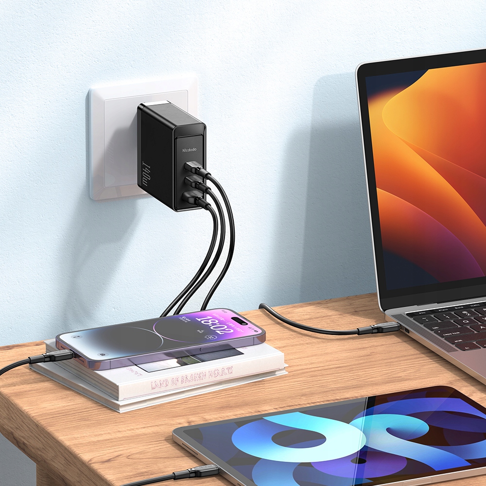 McDodo Ładowarka Sieciowa 140W GAN z 3x USB-C + Kabel do MacBooka