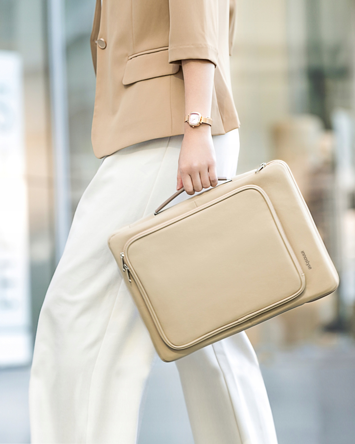 Wodoszczelna torba na laptopa 14" Innostyle OmniProtect beżowa