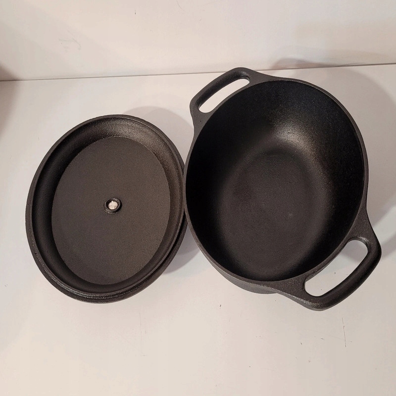 Garnek 2l żeliwny owalny z pokrywą Skeppshult Tradition czarny