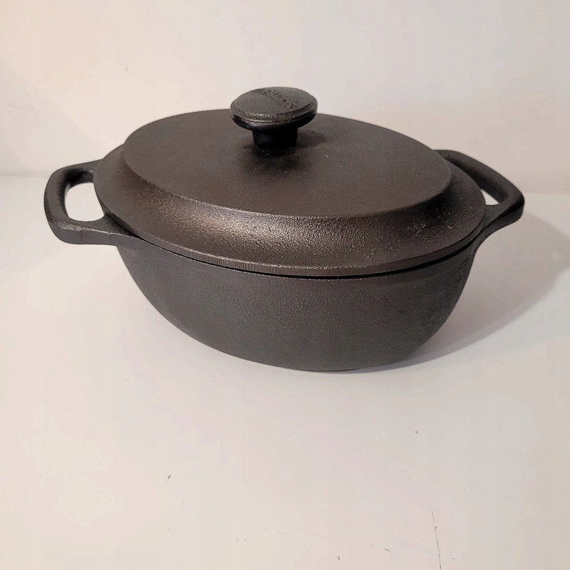 Garnek 2l żeliwny owalny z pokrywą Skeppshult Tradition czarny