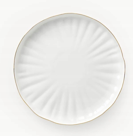 Komplet naczyń śniadaniowych z porcelany z reliefem Sali, dla 4 osób