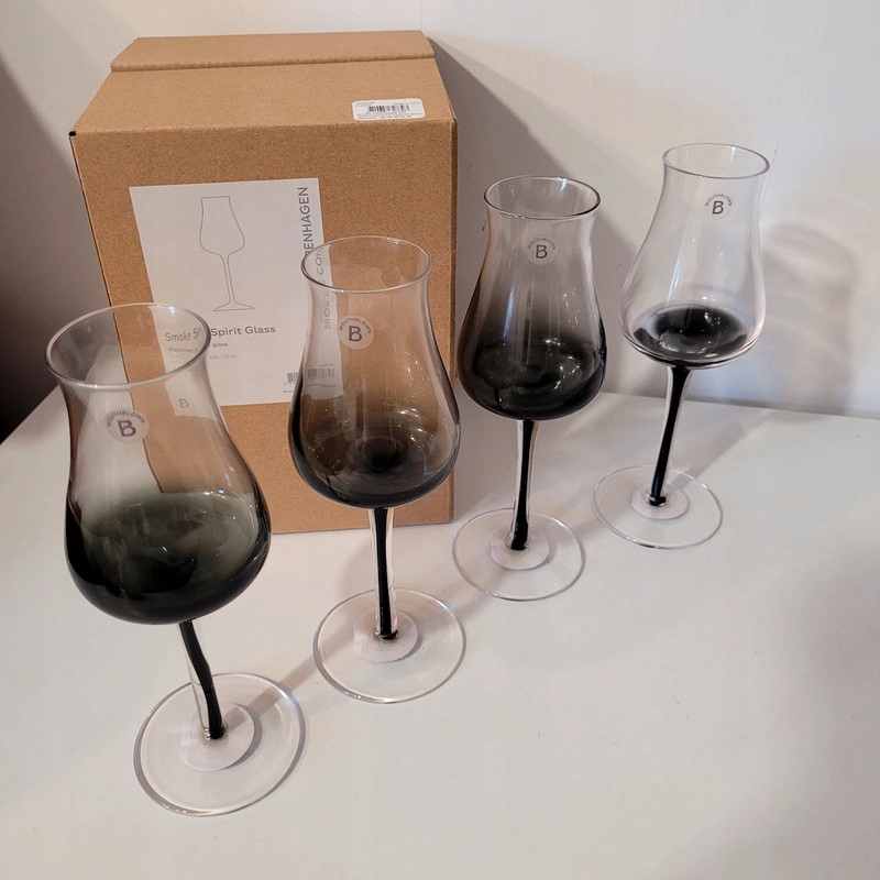 Kieliszek do szampana ze szkła dmuchanego Smoke, 4 szt.